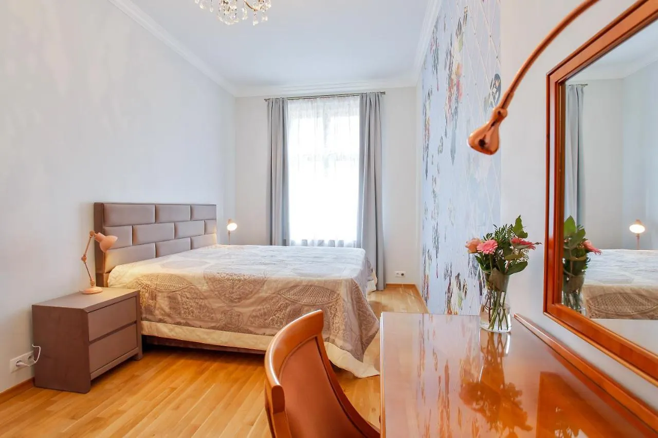 Newly Opened, Designer Opera Apartment Praga